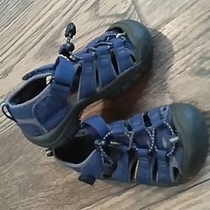 Keen waterproof sandals size 10